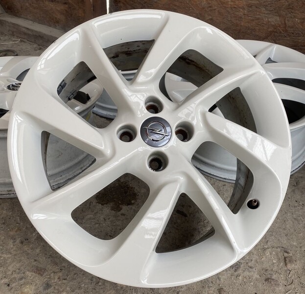 Light alloy R17 rims