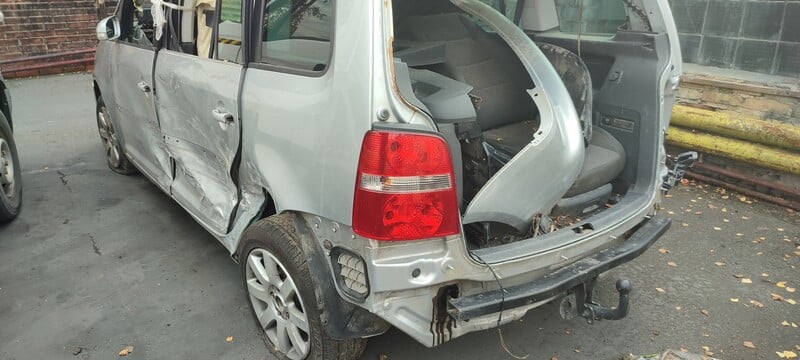 Photo 4 - Volkswagen Touran 2005 y parts