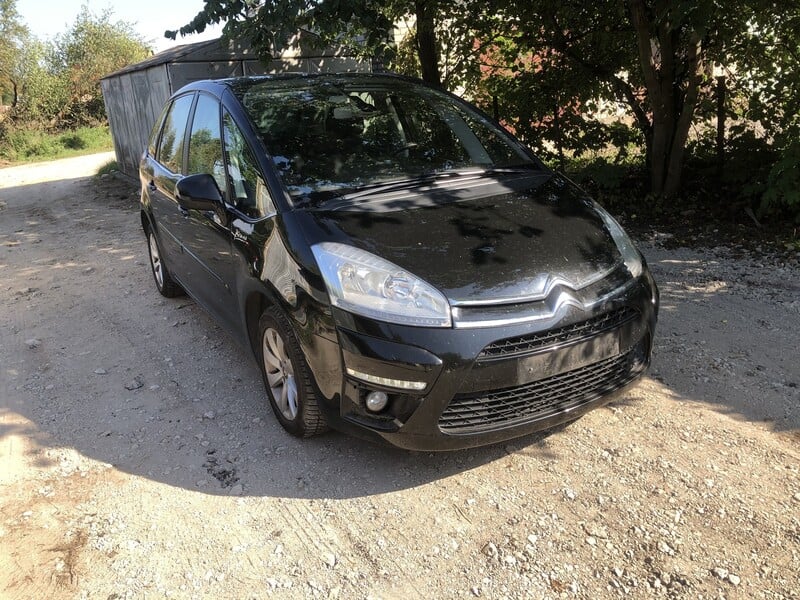 Citroen C4 Picasso 2011 г запчясти