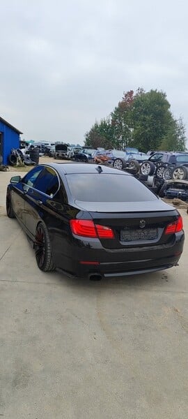 Photo 2 - Bmw 530 2011 y parts