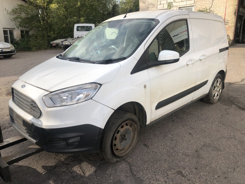Ford Transit Courier 2016 m dalys