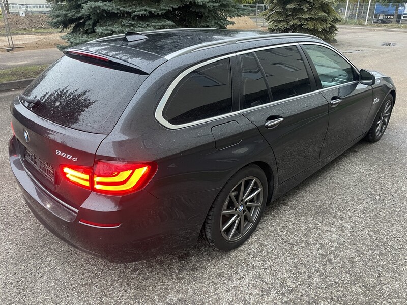 Photo 5 - Bmw 520 F10 d Touring 2010 y