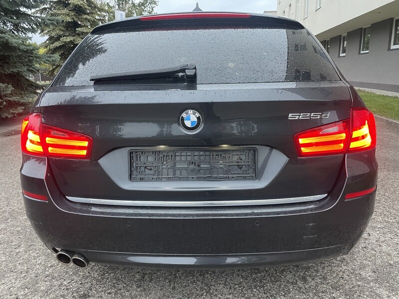 Photo 11 - Bmw 520 F10 d Touring 2010 y