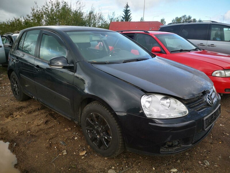 Volkswagen Golf 2004 г запчясти