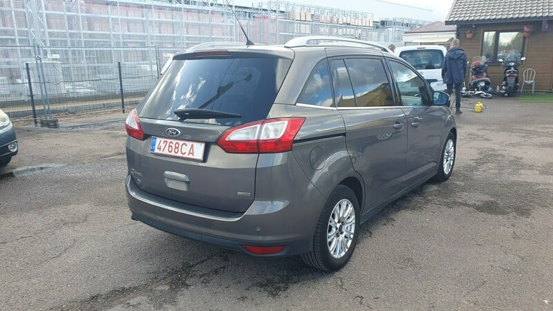 Photo 4 - Ford Grand C-MAX 2013 y Van