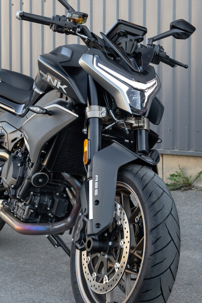 Nuotrauka 5 - CFMOTO 800NK 2024 m Klasikinis / Streetbike motociklas