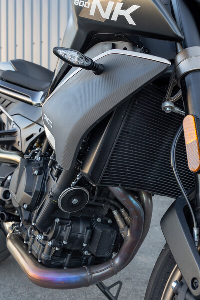 Nuotrauka 11 - CFMOTO 800NK 2024 m Klasikinis / Streetbike motociklas