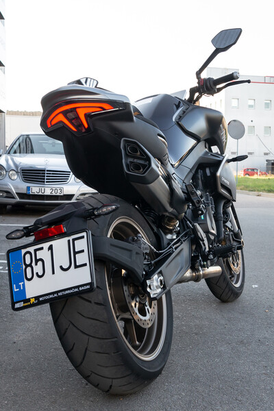 Nuotrauka 18 - CFMOTO 800NK 2024 m Klasikinis / Streetbike motociklas