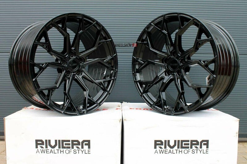 Photo 5 - RIVIERA RF5 Gloss Black Flow Formed light alloy R22 rims