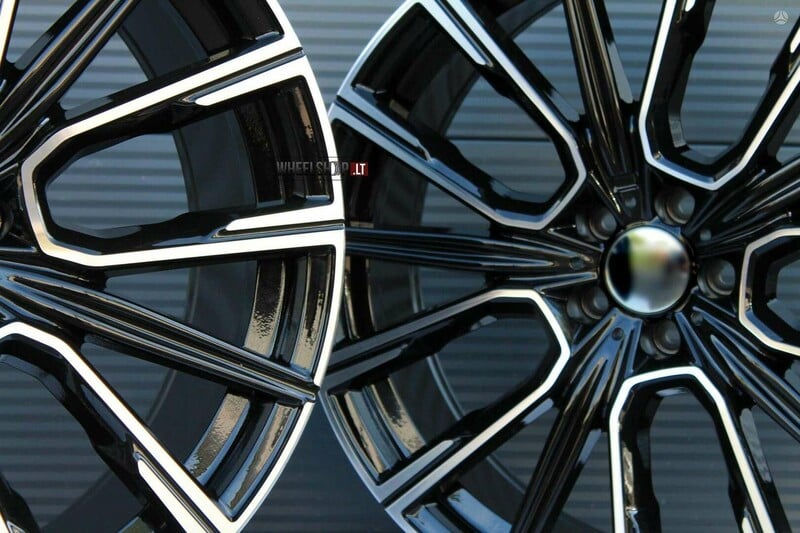 Photo 2 - ADR G11 Style Black Polished light alloy R21 rims