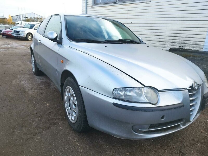 Alfa-Romeo 147 2002 y parts