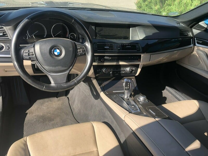 Photo 11 - Bmw 525 F10 F11 N57D30A 2011 y parts