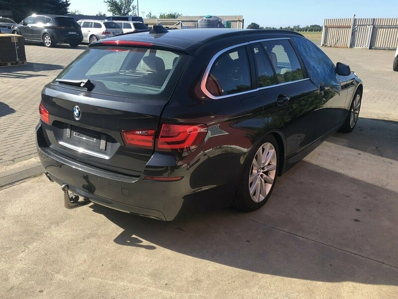 Photo 6 - Bmw 525 F10 F11 N57D30A 2011 y parts