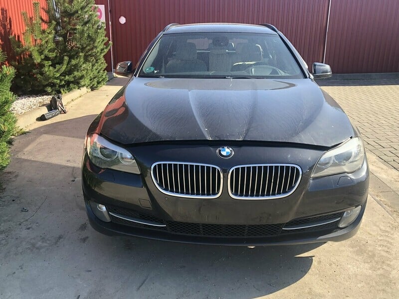 Photo 1 - Bmw 525 F10 F11 N57D30A 2011 y parts