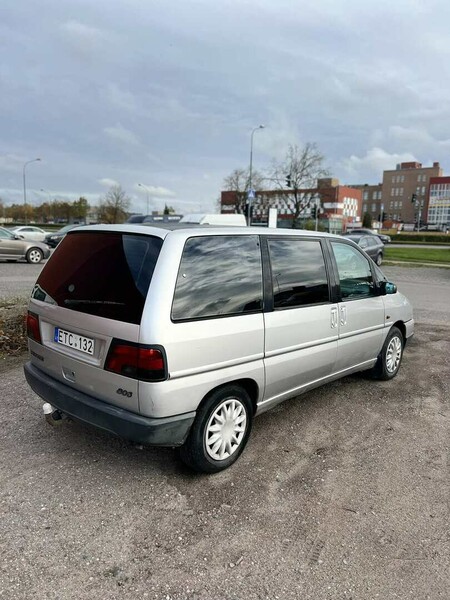 Photo 4 - Peugeot 806 1996 y Van