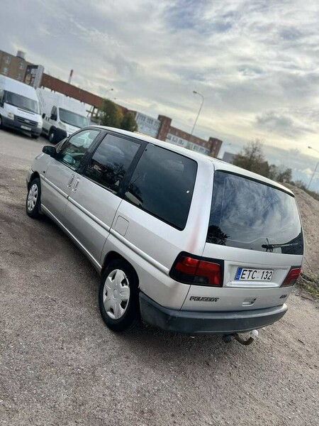 Photo 2 - Peugeot 806 1996 y Van