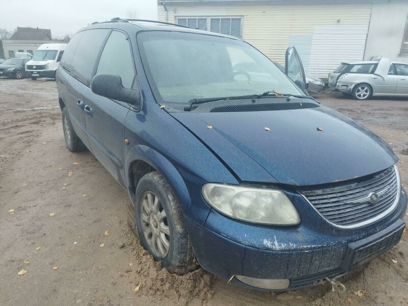 Photo 1 - Chrysler Voyager 2002 y parts