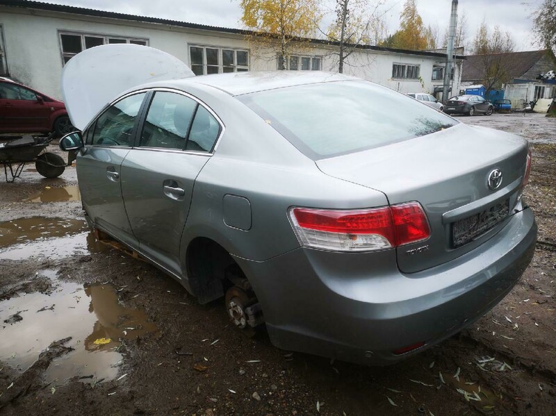 Photo 7 - Toyota Avensis 2009 y parts