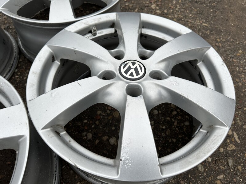 Nuotrauka 2 - Volkswagen R17 lengvojo lydinio ratlankiai