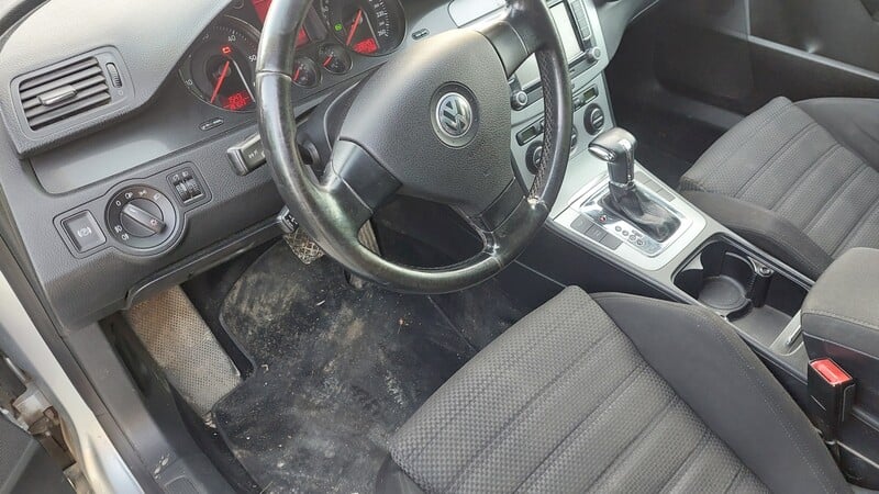 Photo 8 - Volkswagen Passat B6 2006 y parts