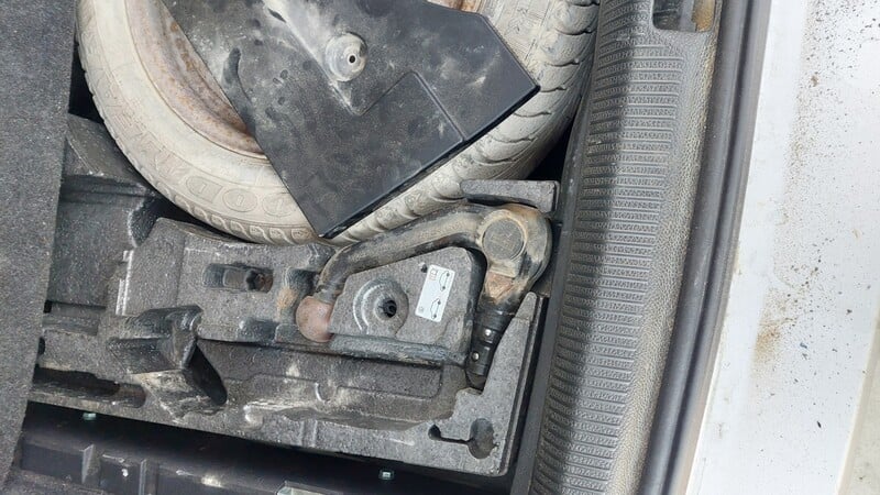 Photo 11 - Volkswagen Passat B6 2006 y parts