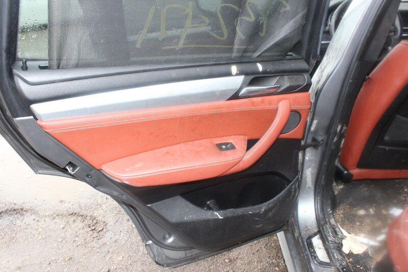 Photo 12 - Bmw X3 F25 2011 y parts