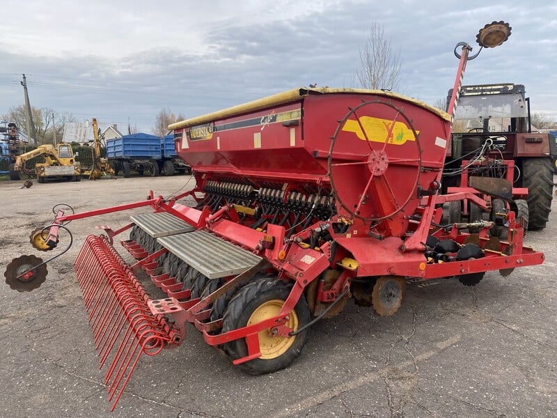 Фотография 10 - Vaderstad Rapid 400S 2004 г Сеялки