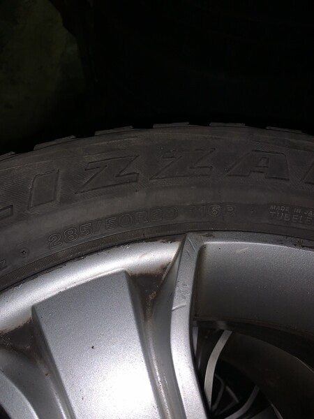 Photo 3 - Light alloy R20 rims