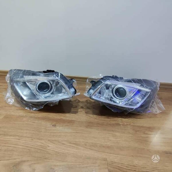 Photo 1 - Opel Insignia 2010 y parts