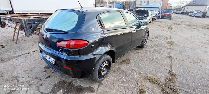 Nuotrauka 4 - Alfa Romeo 147 2005 m dalys