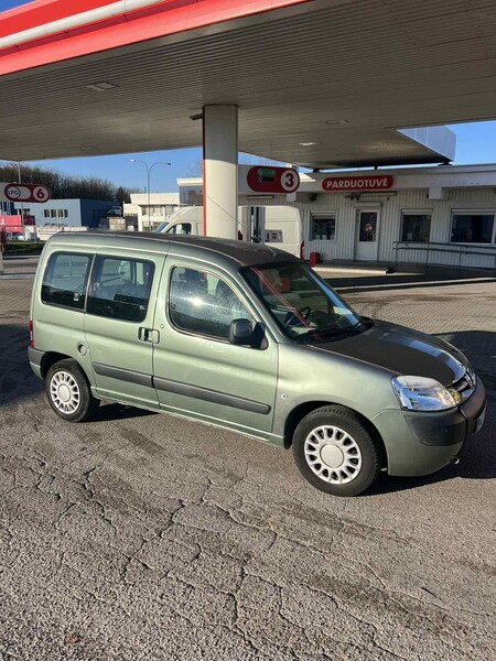 Photo 4 - Peugeot Partner 2007 y Van