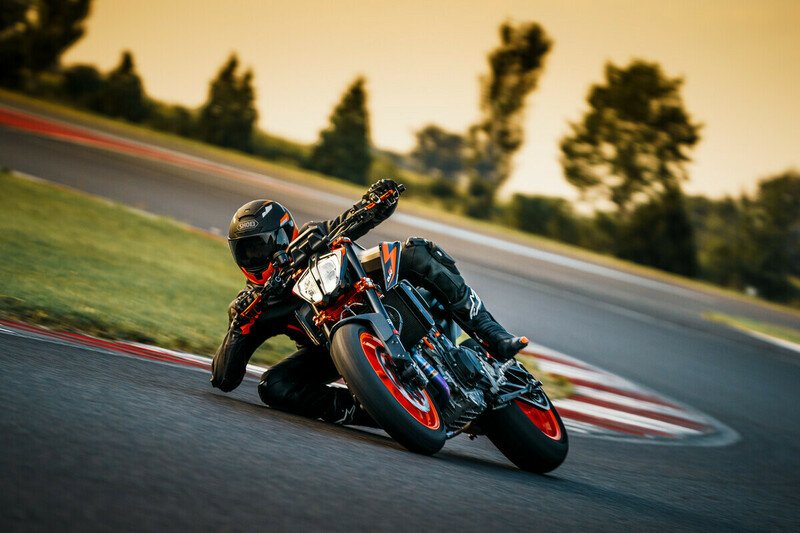 Nuotrauka 7 - KTM Duke R 2023 m Klasikinis / Streetbike motociklas