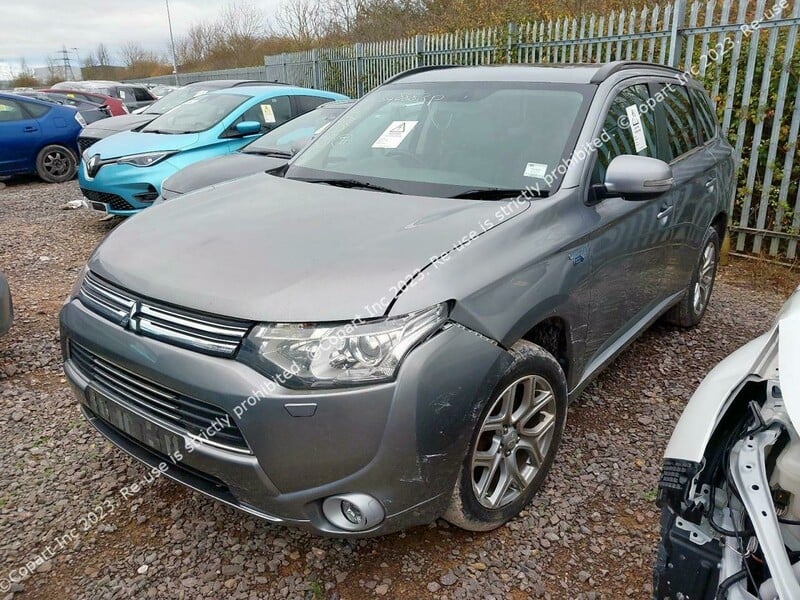 Nuotrauka 5 - Mitsubishi Outlander 2015 m dalys