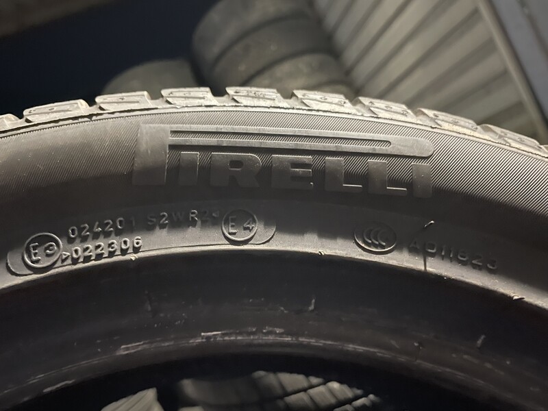 Nuotrauka 3 - Pirelli R17 žieminės padangos lengviesiems