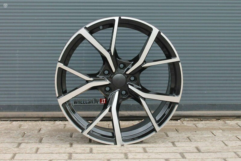 Photo 1 - R580 Touareg Black Polished rims