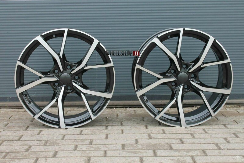 Photo 3 - R580 Touareg Black Polished rims