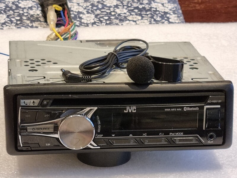 Photo 3 - JVC KD-R861BT CD/MP3 player