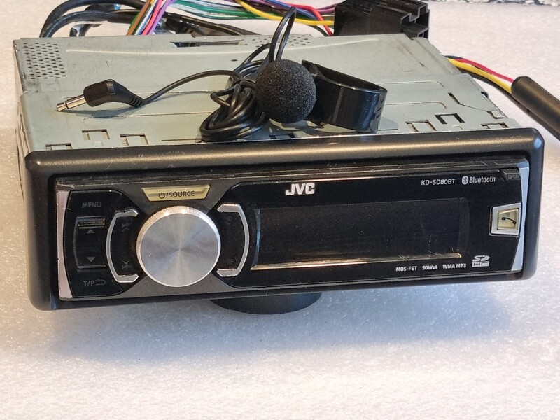 Photo 5 - JVC KD-R861BT CD/MP3 player