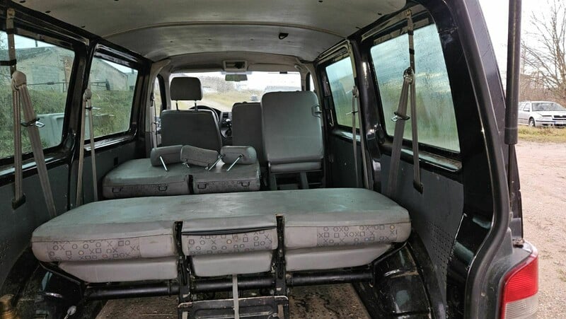 Photo 3 - Volkswagen Transporter T5 2007 y parts