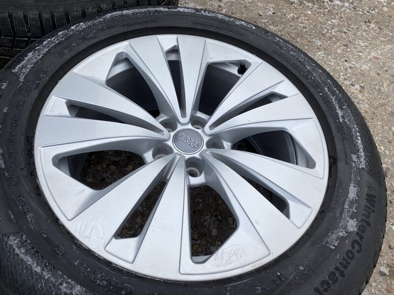 Photo 3 - Audi Q8 R19 light alloy rims