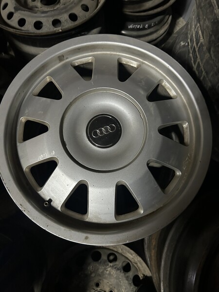 Audi R15 литые диски