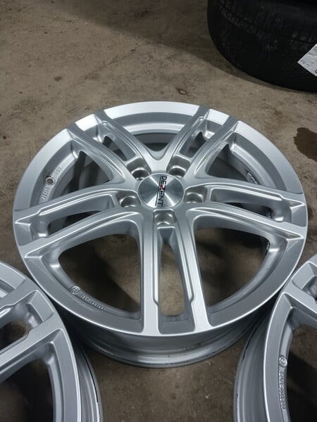 Photo 3 - Mercedes-Benz R17 light alloy rims