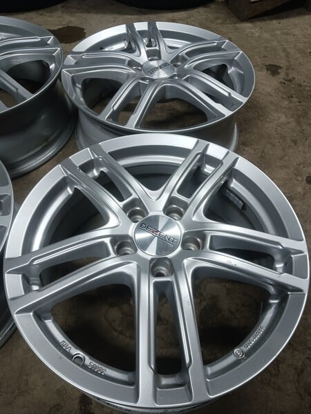 Photo 5 - Dezent light alloy R17 rims