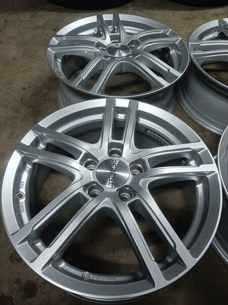 Photo 6 - Mercedes-Benz R17 light alloy rims