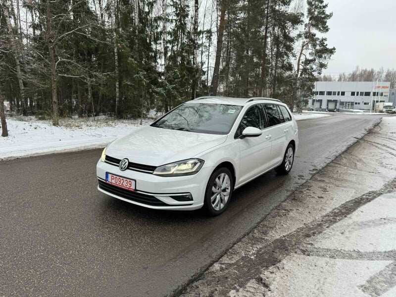 Фотография 3 - Volkswagen Golf 2018 г прокат