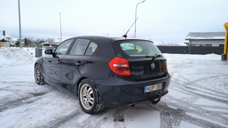 Photo 3 - Bmw 120 2006 y Hatchback