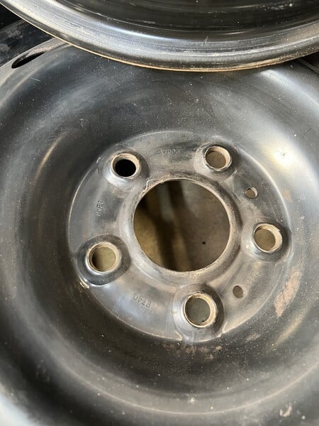 Photo 3 - Nissan RENAULT steel stamped R16 rims