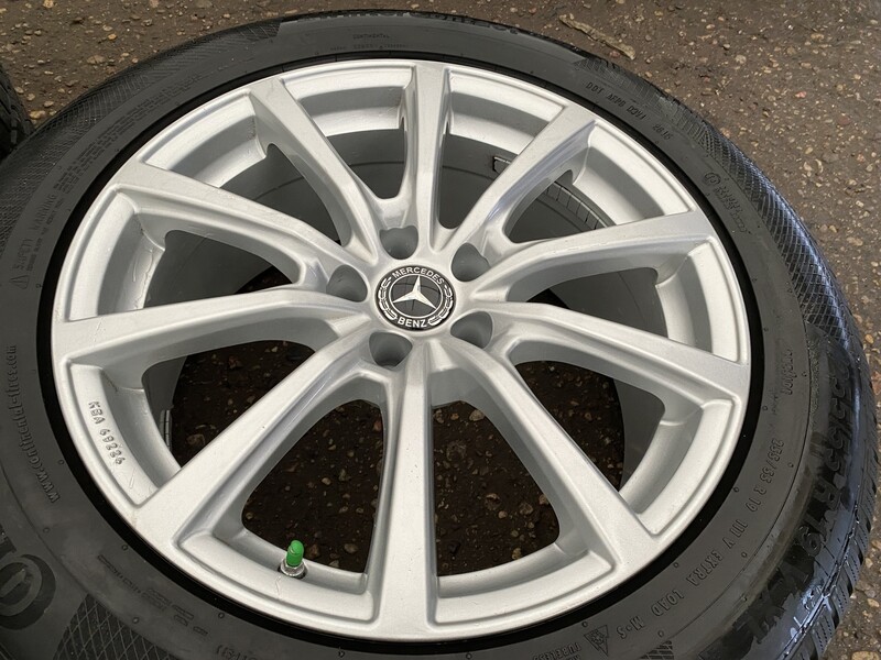 Photo 4 - Mercedes-Benz R19 light alloy rims