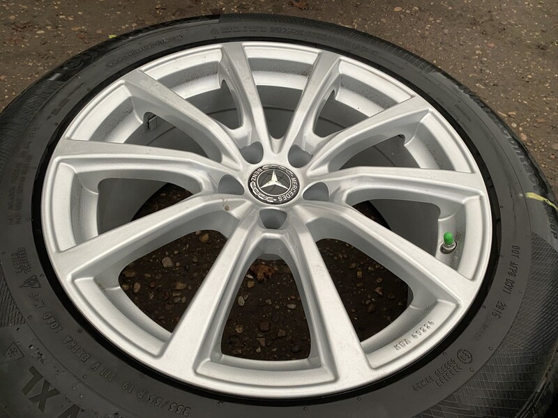 Photo 5 - Mercedes-Benz R19 light alloy rims