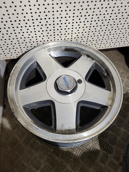 Nuotrauka 9 - BMW 325 R15 lengvojo lydinio ratlankiai